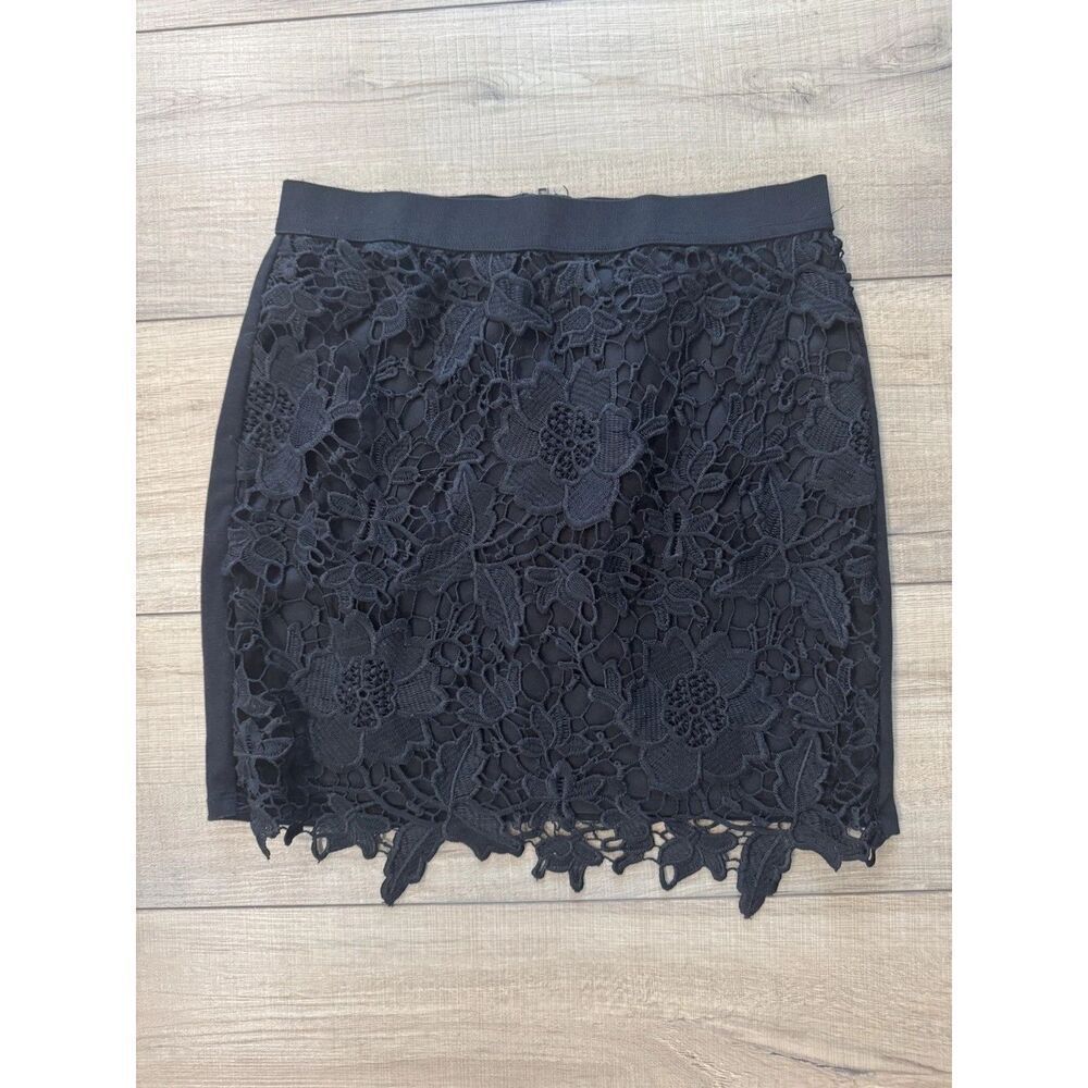 American Eagle Women’s Pencil Skirt 4 Black Floral Crochet Lace Y2K